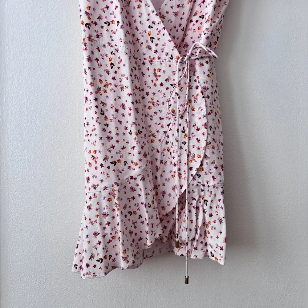Significant Other Andrea Floral Mini Dress in Ditsy Wild Flower - Picture 6 of 8